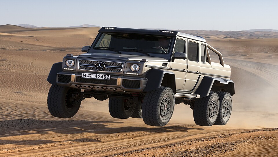 مرسدس‌بنز G63 6x6 آام‌گ - قیمت: 544 هزار دلار