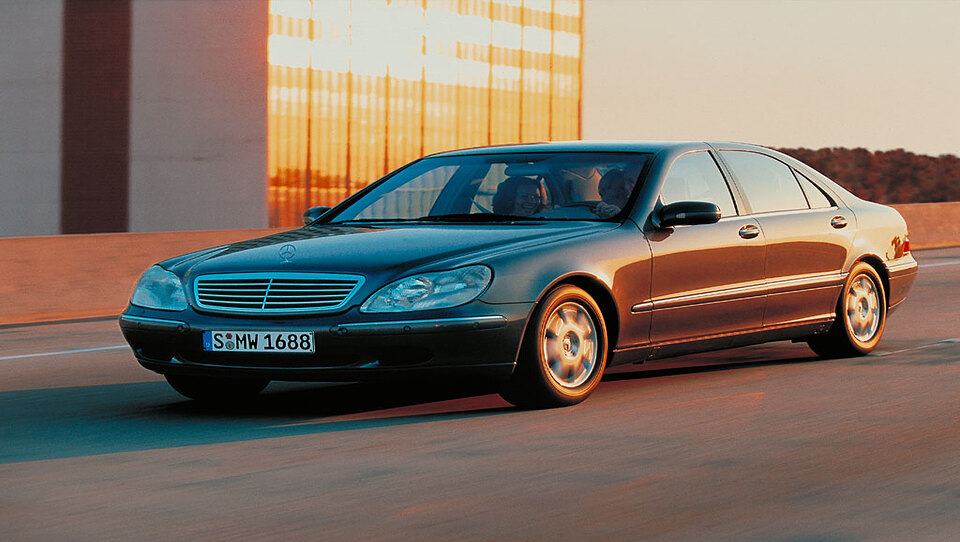 نسل چهارم W220 (1998 تا 2006)