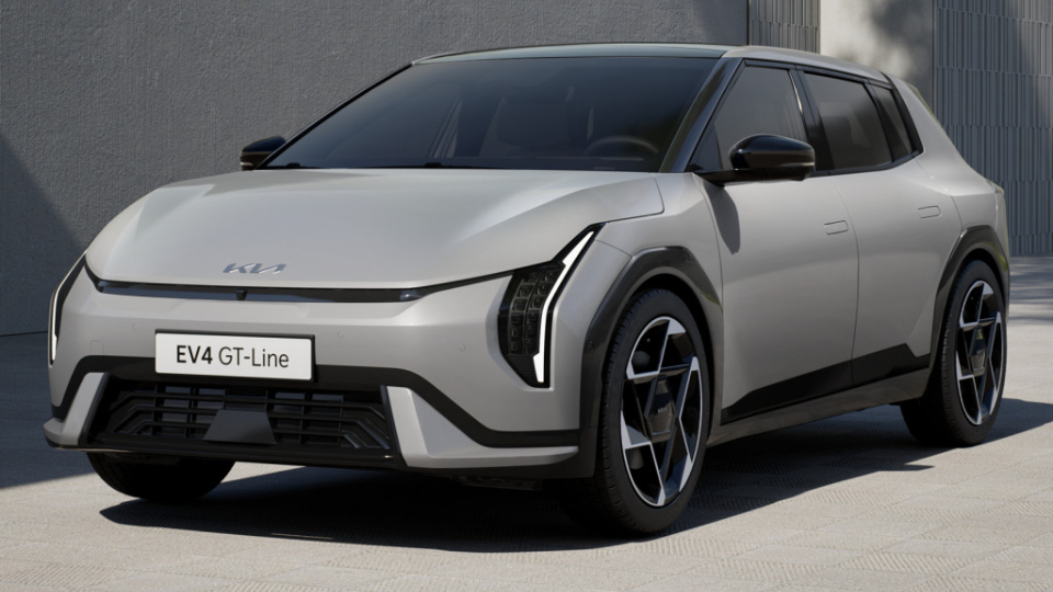 انتشار اولین تصاویر از کیا EV4 منبع سایت باما