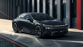 معرفی Xpeng P7 نسخه Black Label