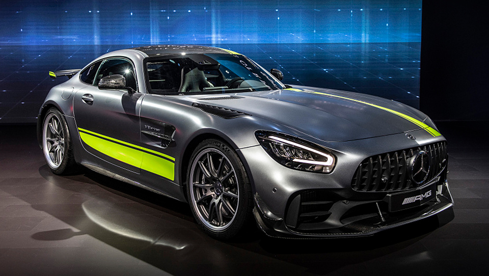 بازهم مرسدس، بازهم جی‌تی: AMG GT R PRO