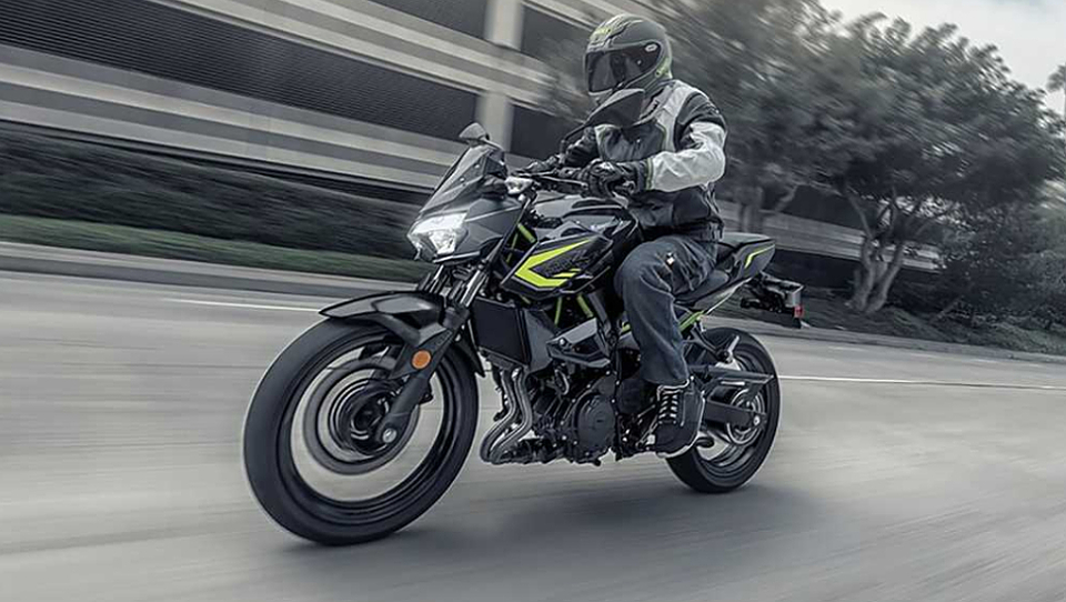 کاوازاکی  Z400