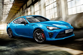 GT86 آبی‌پوش