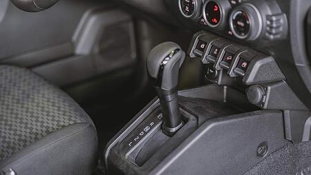 مشخصات فنی jimny5door1.5liter