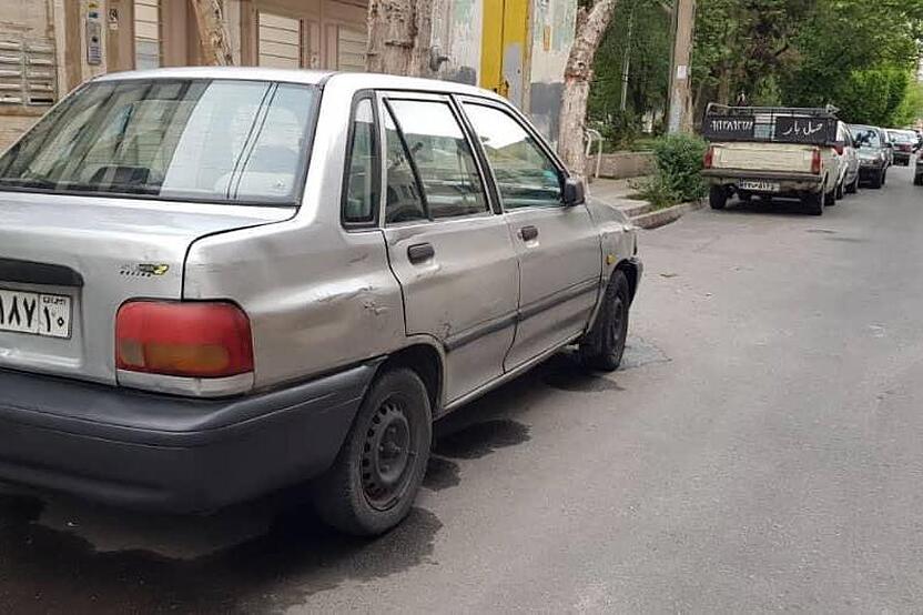 پراید، صندوق دار