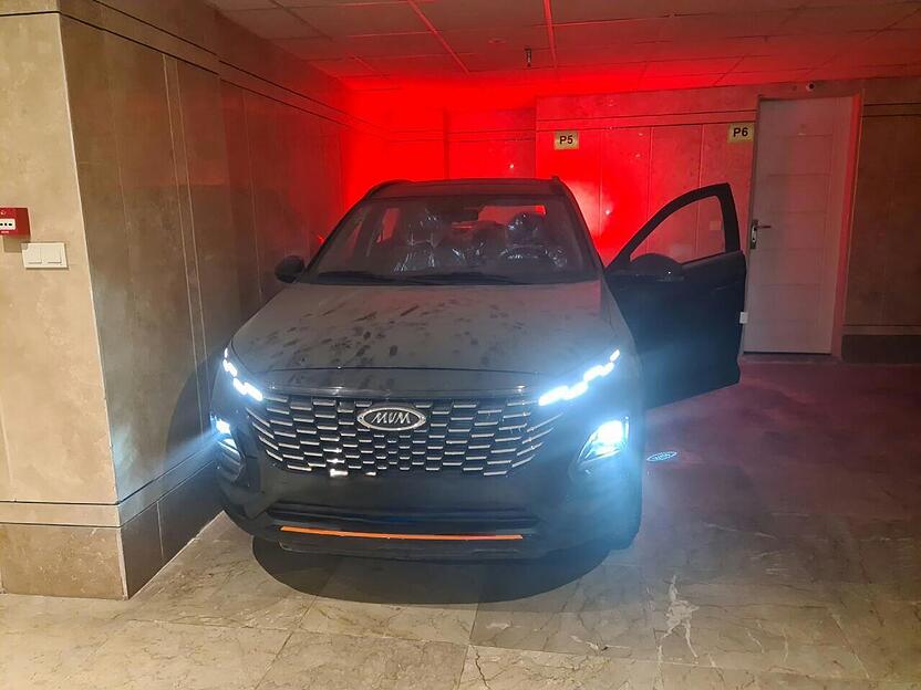 ام وی ام، X33 کراس