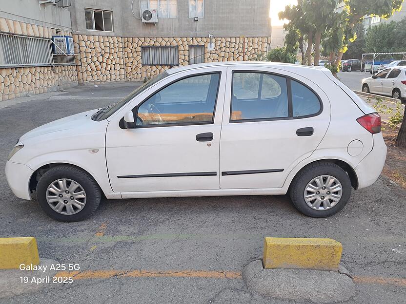 تیبا، هاچ بک
