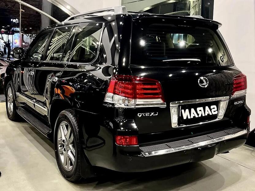 لکسوس، LX