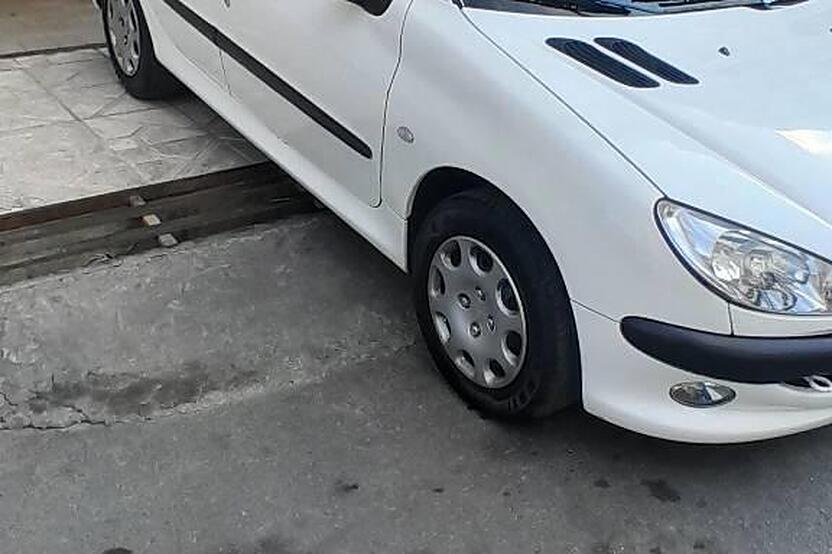 پژو، 206