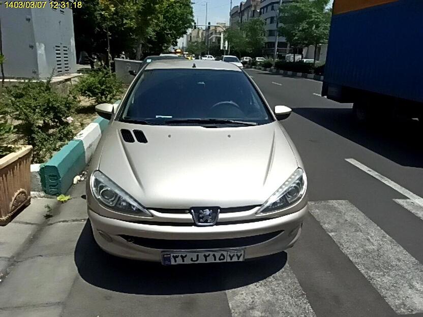 پژو، 206
