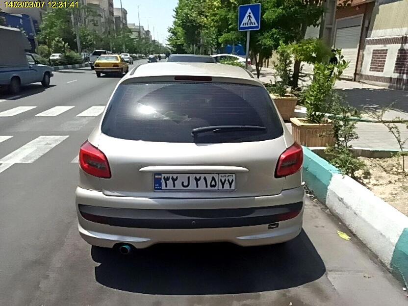 پژو، 206