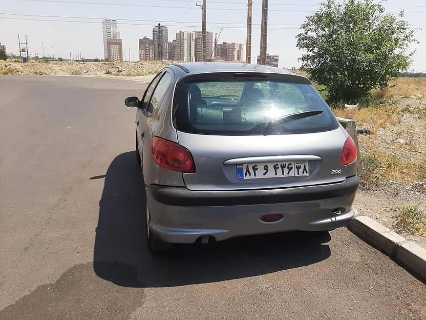 پژو، 206