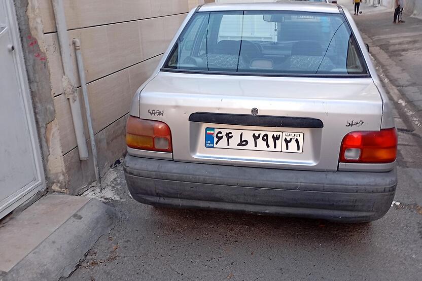 پراید، صندوق دار