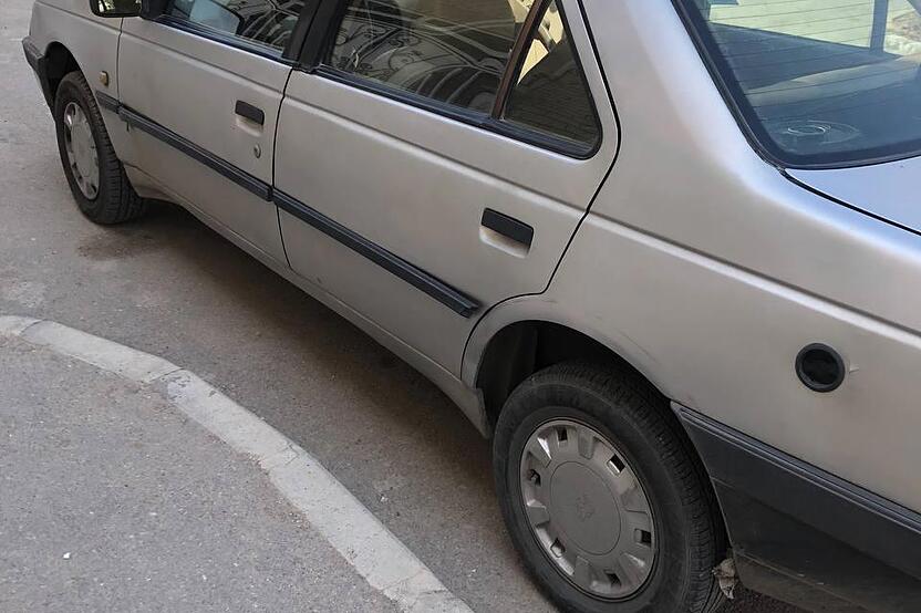 پژو، 405