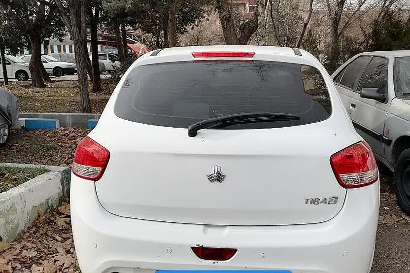 تیبا، هاچ بک