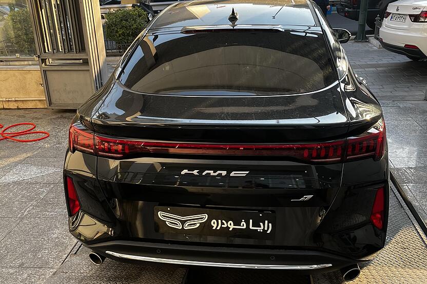 کی ام سی، J7