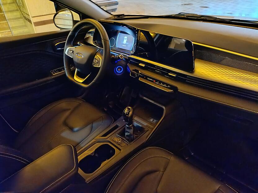 ام وی ام، X33 کراس