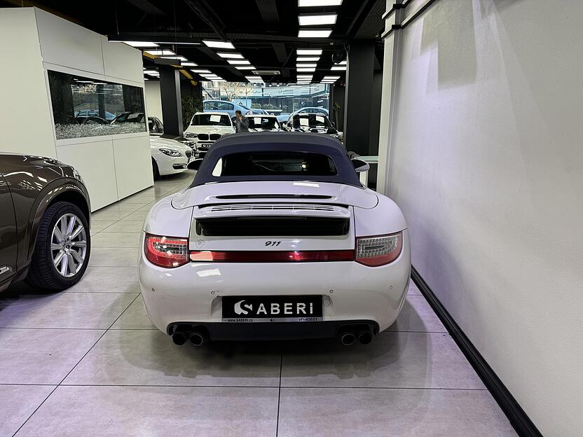 پورشه، 911