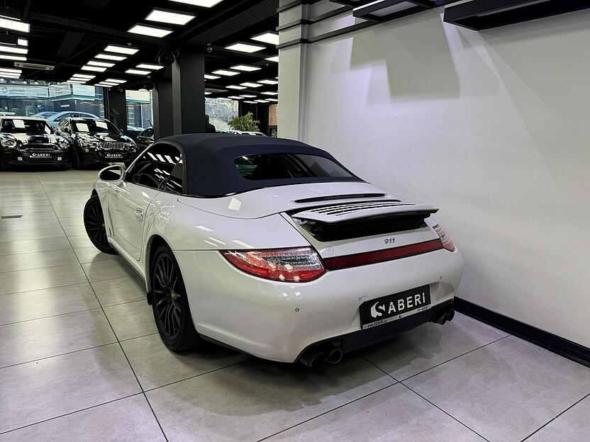 پورشه، 911