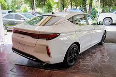 کی ام سی، J7