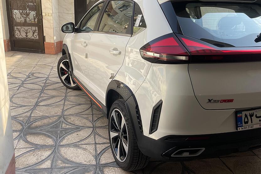 ام وی ام، X33 کراس