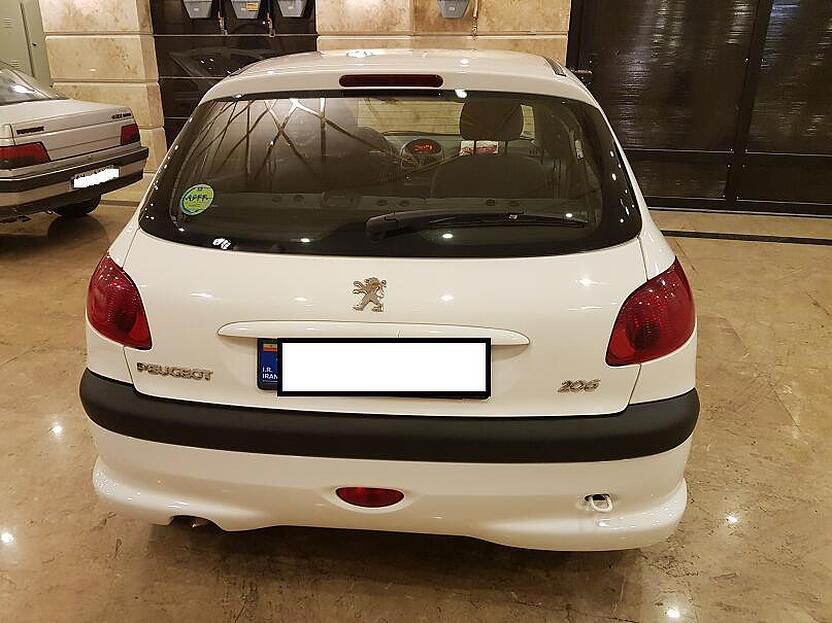 پژو، 206