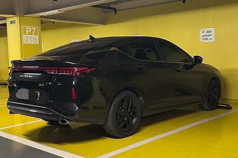 کی ام سی، J7