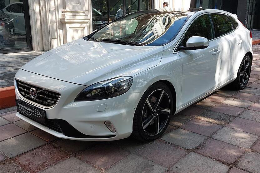 ولوو، V40