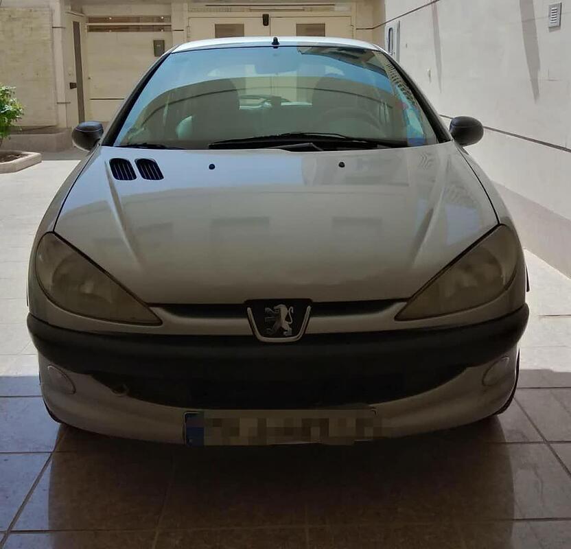 پژو، 206