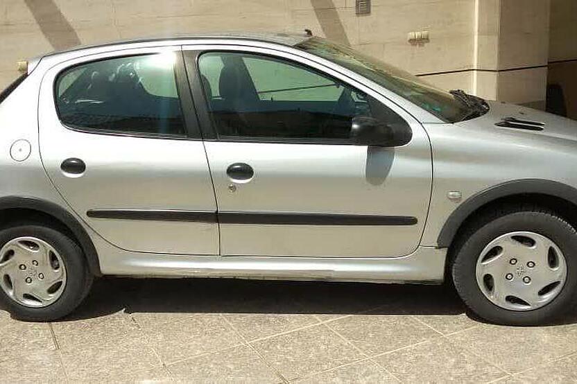 پژو، 206