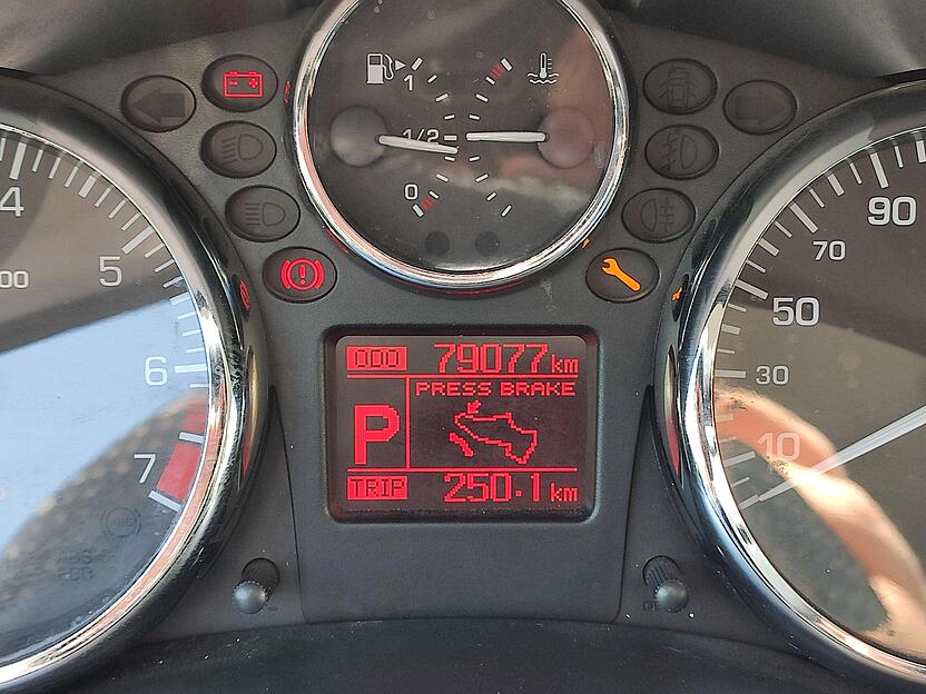 پژو، 207