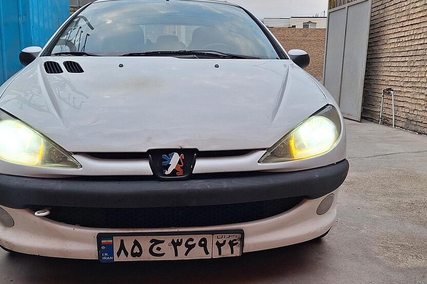 پژو، 206 SD