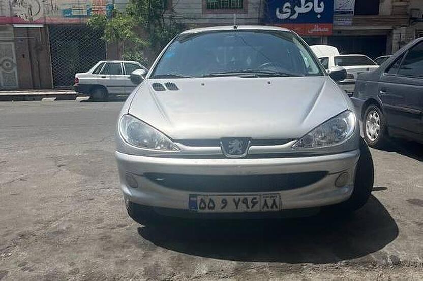 پژو، 206