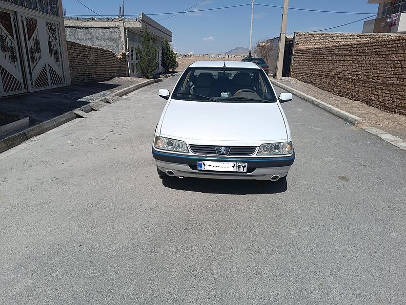 پژو، 405
