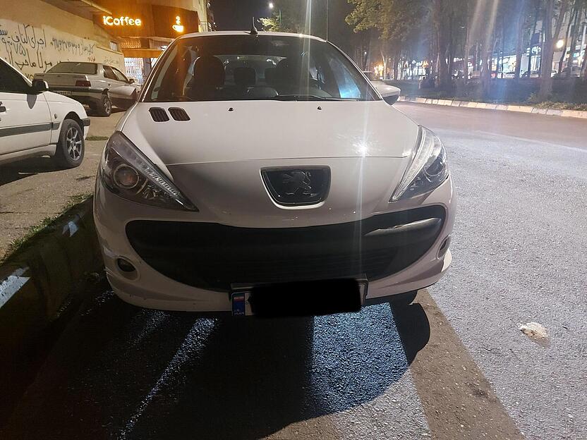 پژو، 207 صندوقدار