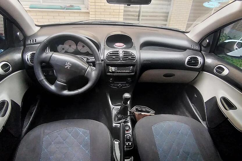 پژو، 206 SD