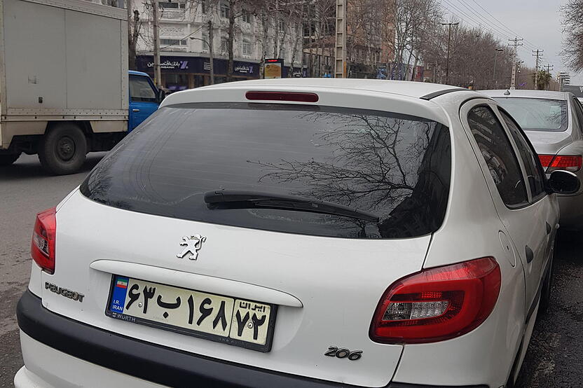 پژو، 206