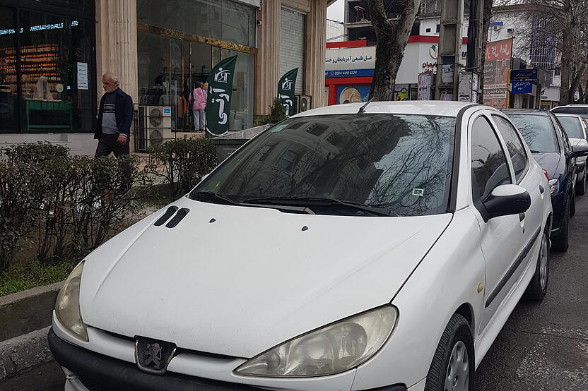 پژو، 206