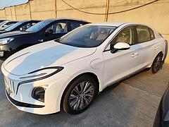 هونگچی، E-QM5