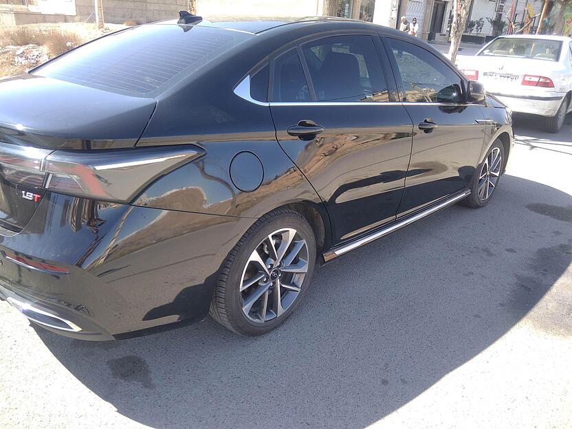فونیکس، آریزو 6 پرو