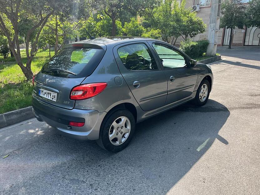 پژو، 207