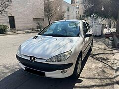 پژو، 206
