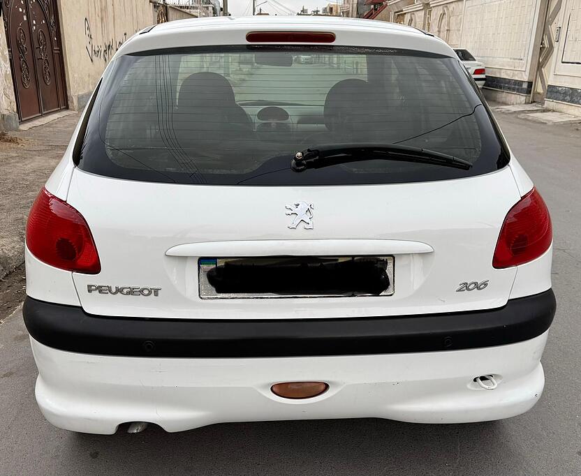 پژو، 206