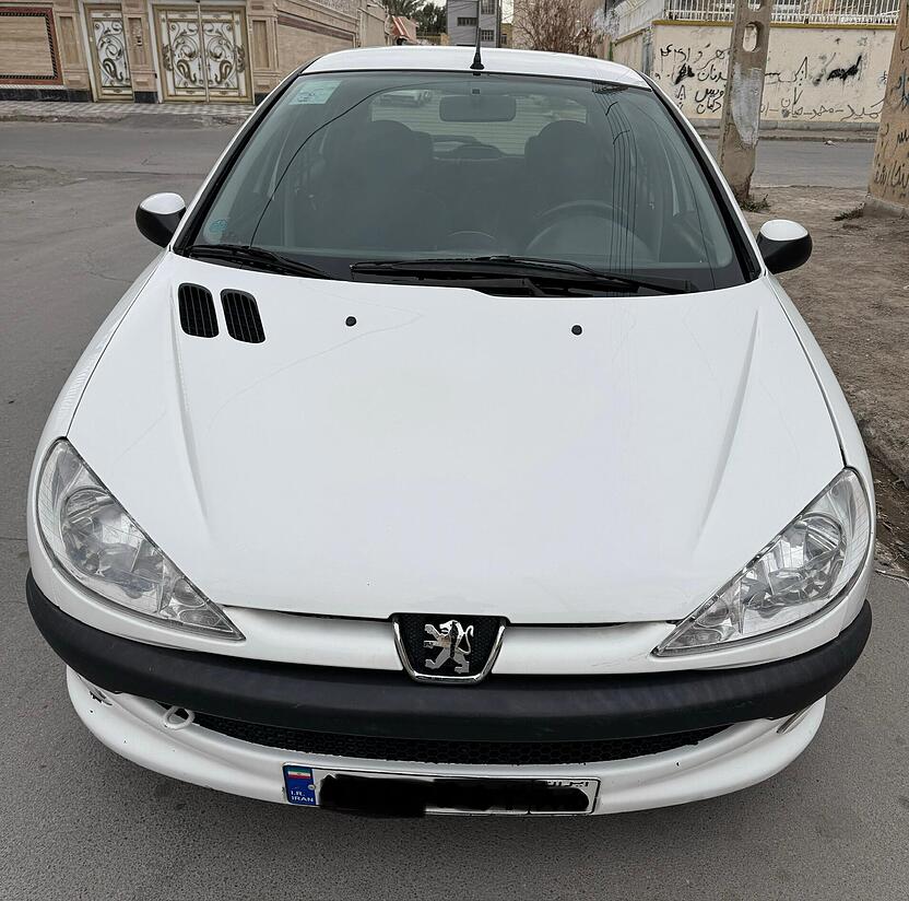 پژو، 206