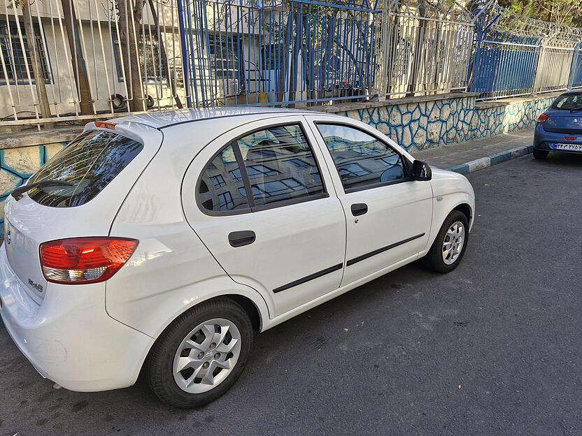 تیبا، هاچ بک
