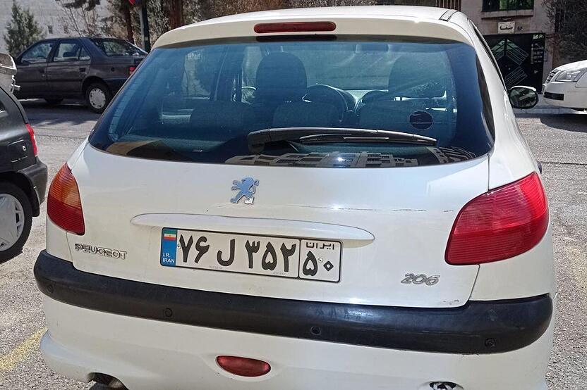 پژو، 206