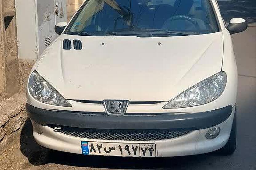 پژو، 206
