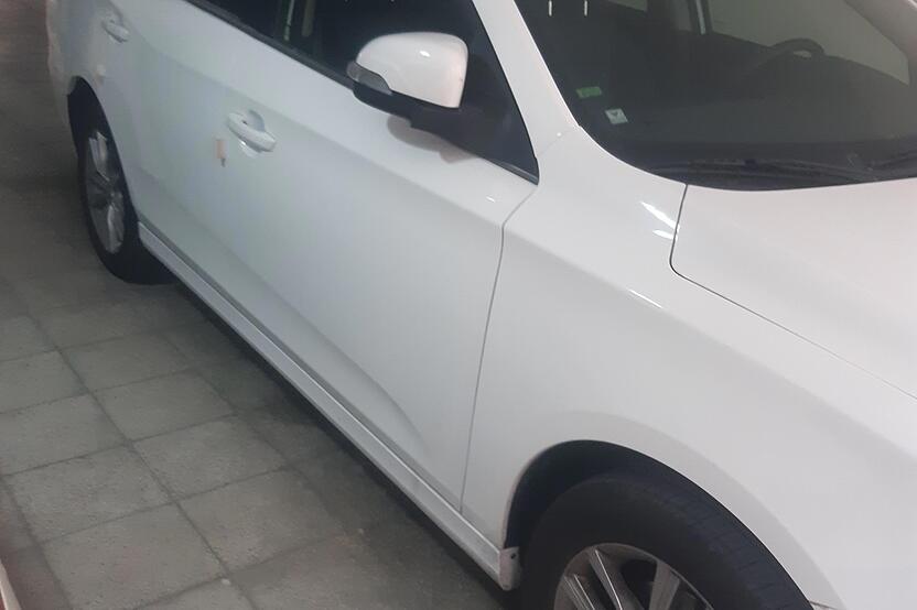 بسترن، B30