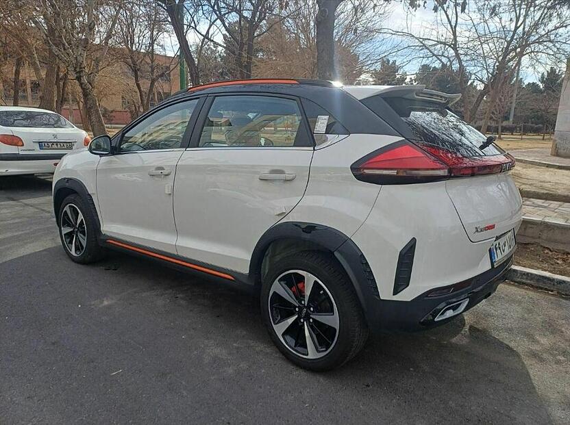 ام وی ام، X33 کراس