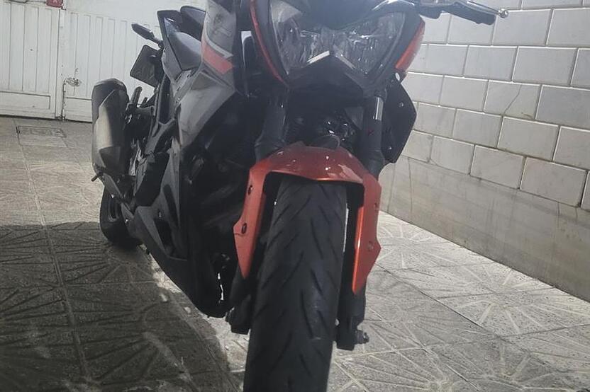 کاوازاکی، Z250